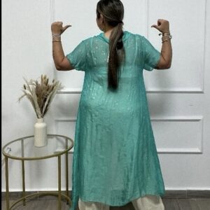 Alternative view of BLUSA NAY