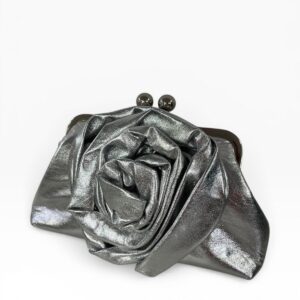 cartera flor plata