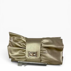 cartera dorada