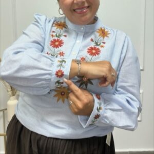 Alternative view of CAMISA BORDA